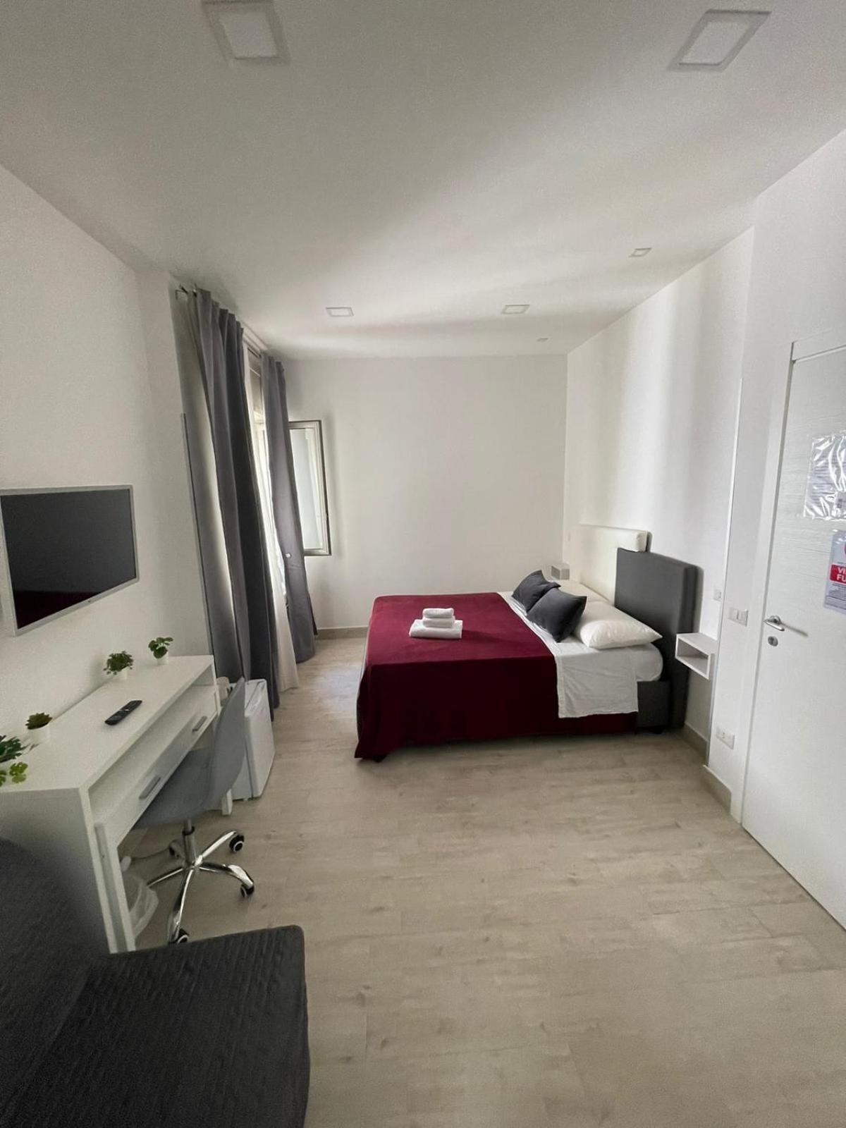 New Era Rooms Naples Room photo